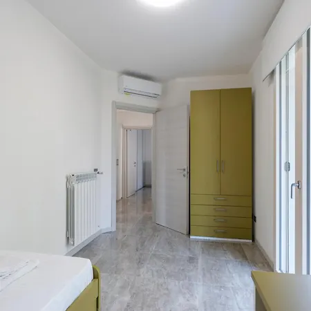 Garibaldi Apartment
